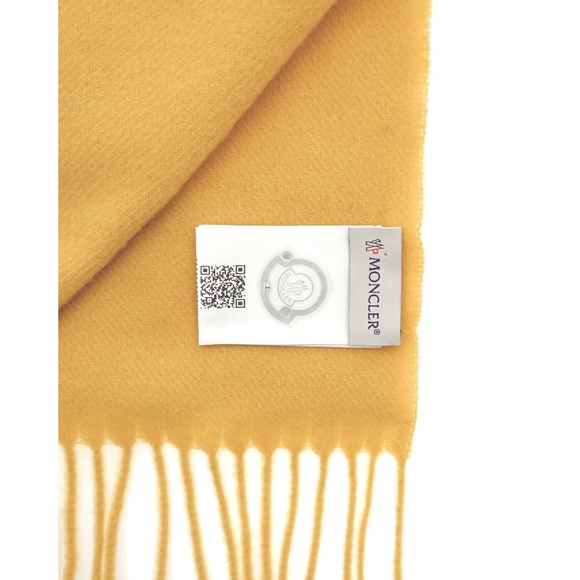 Moncler Logo Scarf 100% Wool Yellow New - Picture 4 of 4